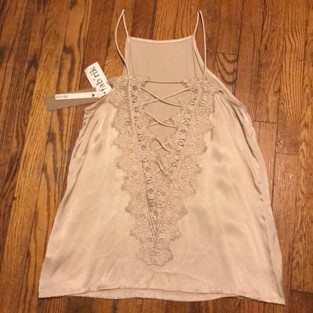 NWT DO+BE Lace Back High Neck Sleeveless Blouse